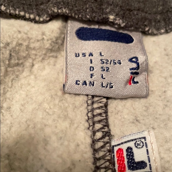 FILA LIKE NEW JOGGERS SIZE LARGE - Picture 3 of 4